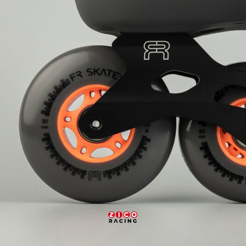 Rolki marki FR Skates model NEO Dual 9080 Promodel w kolorze dark grey - widok tylnego nisko osadzonego kółka