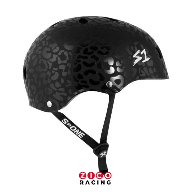 Kask marki S1 w kolorze Black On Black Leopard - widok z boku
